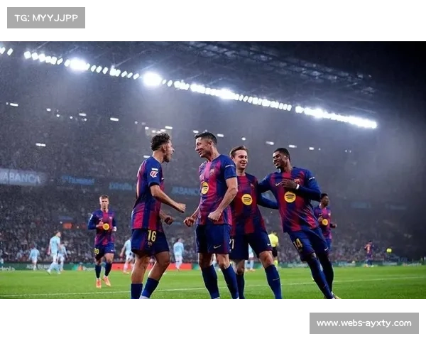 费尔明造点莱万主罚命中,巴萨进攻线配合流畅 费尔明造点莱万主罚命中,巴萨进攻线配合流畅